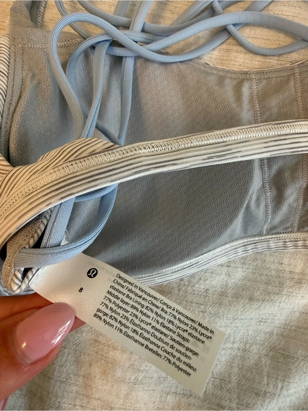 Lululemon Free to Be Bra